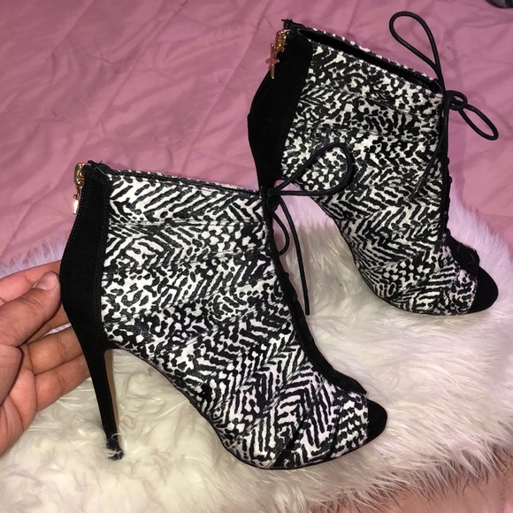 Kardashian Kollection Ankle Boots - Picture 2 of 12